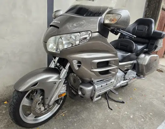 HONDA-GL 1800 GOLD WING-2005