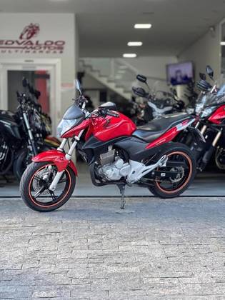 HONDA CB 300R 
