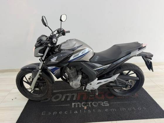 HONDA CB TWISTER 