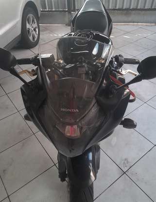 HONDA-CBR 600F-2011