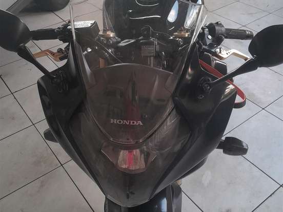 HONDA-CBR 600F HONDA-CBR 600F-2011