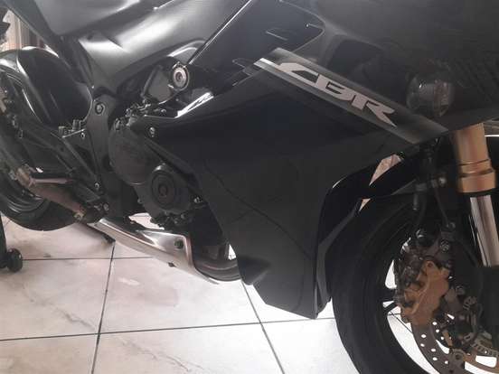 HONDA-CBR 600F-2011