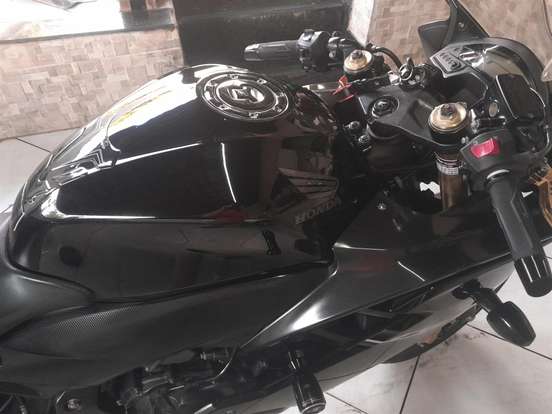 HONDA-CBR 600F HONDA-CBR 600F-2011