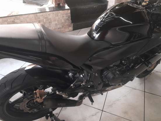 HONDA-CBR 600F HONDA-CBR 600F-2011