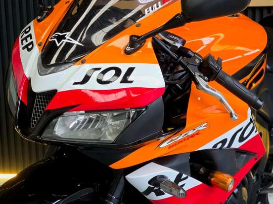 HONDA-CBR 600RR-2010