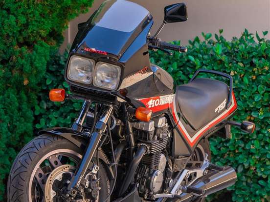 HONDA-CBX 750 FOUR HONDA-CBX 750 FOUR-1986