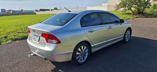 HONDA-CIVIC-2010