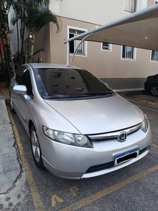 HONDA CIVIC 1.8 LXS 16V FLEX 4P AUTOMÁTICO