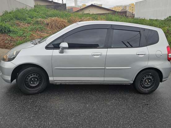 HONDA-FIT-1.4 LX 8V GASOLINA 4P MANUAL HONDA-FIT-2005