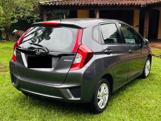 HONDA-FIT-2014