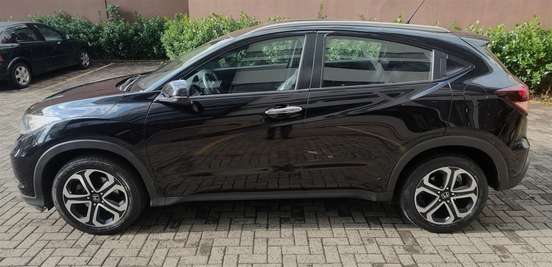 HONDA-HR-V-2017