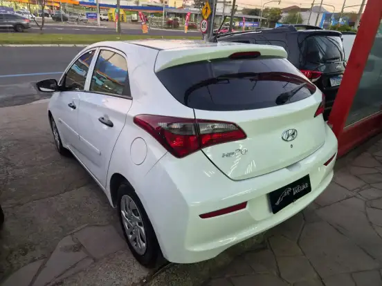 HYUNDAI-HB20-2018