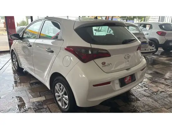 HYUNDAI-HB20-2019