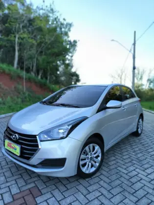 HYUNDAI HB20 1.6 COMFORT PLUS 16V FLEX 4P MANUAL