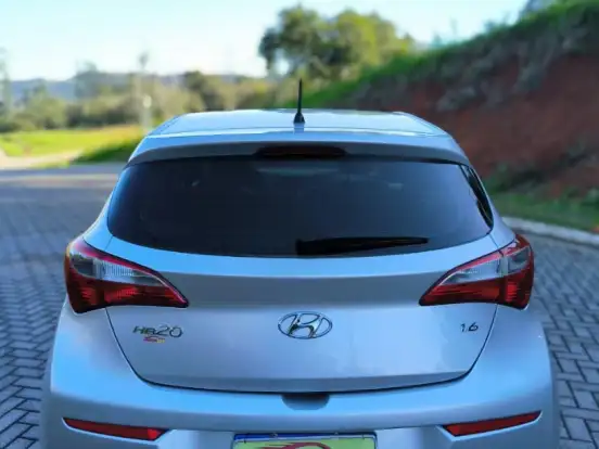 HYUNDAI-HB20-1.6 COMFORT PLUS 16V FLEX 4P MANUAL HYUNDAI-HB20-2017