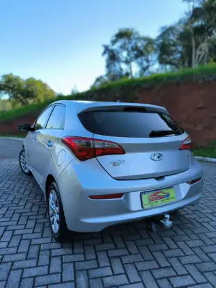 HYUNDAI-HB20-2017