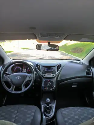 HYUNDAI-HB20-2017