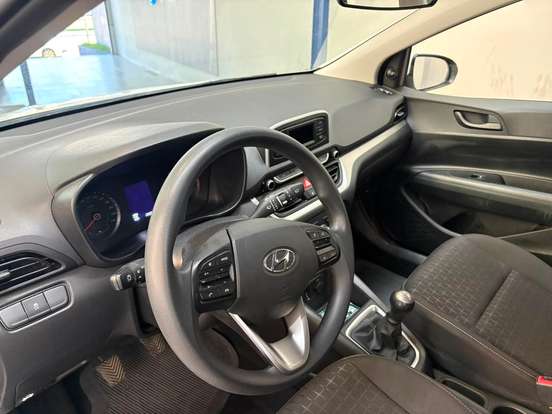 HYUNDAI-HB20-2023