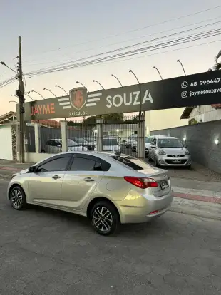 HYUNDAI-HB20S-2014