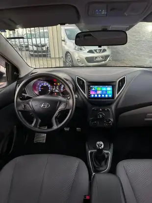 HYUNDAI-HB20S-2014