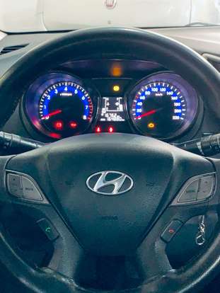 HYUNDAI-HB20S-2014
