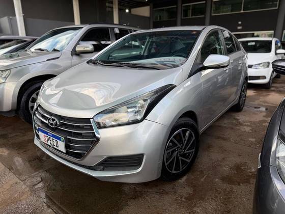 HYUNDAI HB20S 1.6 COMFORT PLUS 16V FLEX 4P MANUAL