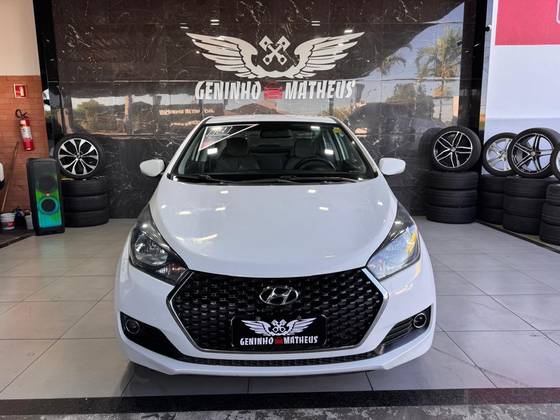 HYUNDAI HB20S 1.6 COMFORT STYLE 16V FLEX 4P AUTOMÁTICO