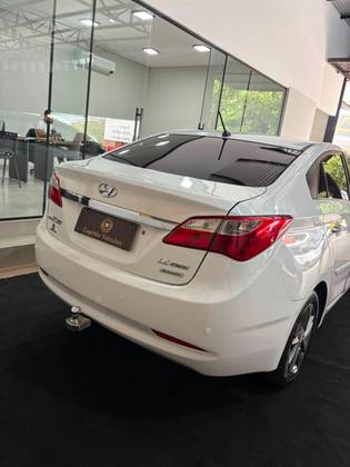 HYUNDAI HB20S 1.6 PREMIUM 16V FLEX 4P AUTOMÁTICO