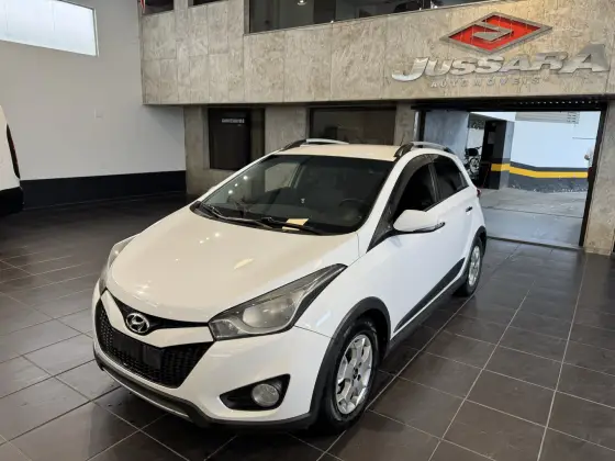 HYUNDAI HB20X 1.6 16V PREMIUM FLEX 4P AUTOMÁTICO