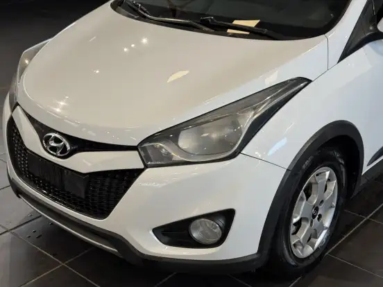HYUNDAI-HB20X-2014