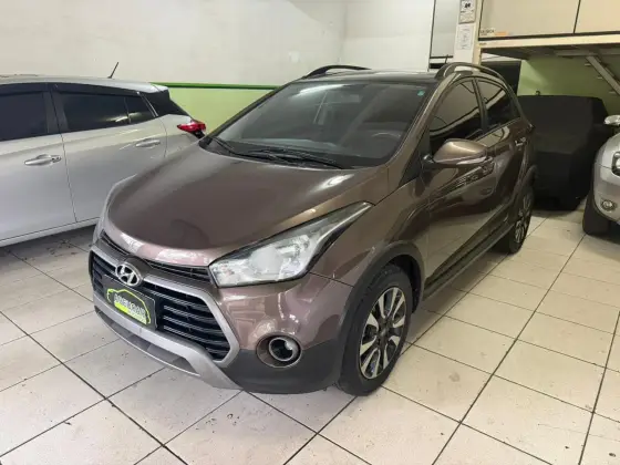 HYUNDAI HB20X 1.6 16V STYLE FLEX 4P AUTOMÁTICO