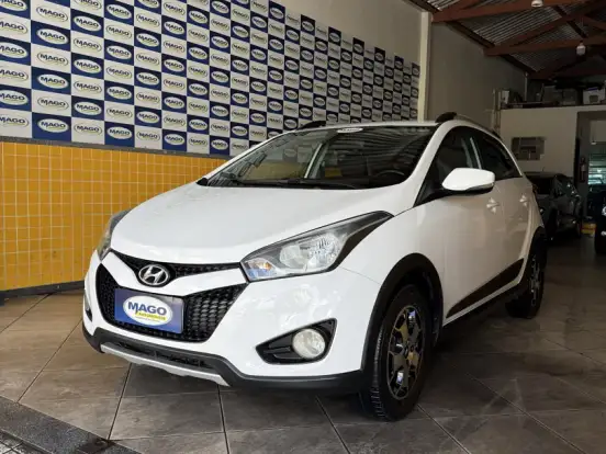 HYUNDAI-HB20X-1.6 16V STYLE FLEX 4P MANUAL HYUNDAI-HB20X-2013