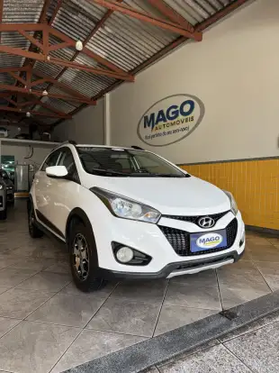 HYUNDAI-HB20X-2013