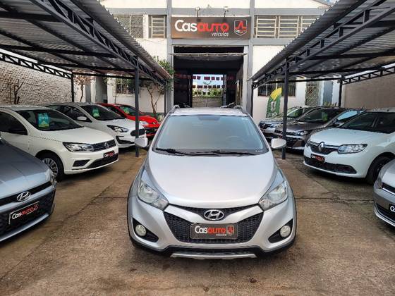 HYUNDAI HB20X 1.6 16V STYLE FLEX 4P AUTOMÁTICO