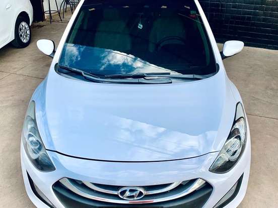 HYUNDAI-I30-1.8 MPI 16V GASOLINA 4P AUTOMATICO HYUNDAI-I30-2014