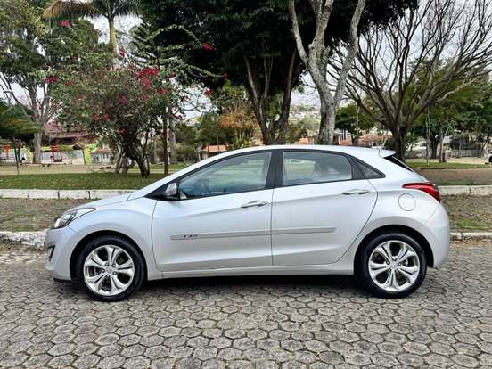 HYUNDAI-I30-2014