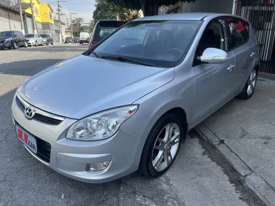 HYUNDAI I30 2.0 MPI 16V GASOLINA 4P AUTOMÁTICO