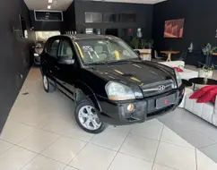 HYUNDAI TUCSON 2.0 GL 2WD 16V GASOLINA 4P MANUAL HYUNDAI TUCSON 2.0 GL 2WD 16V GASOLINA 4P MANUAL