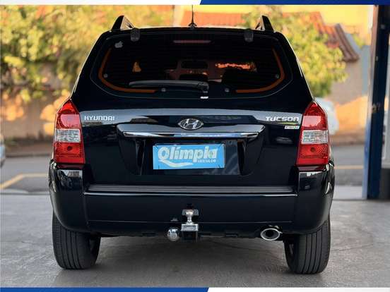 HYUNDAI-TUCSON-2.0 MPFI GLS 16V 143CV 2WD FLEX 4P AUTOMÁTICO HYUNDAI-TUCSON-2015