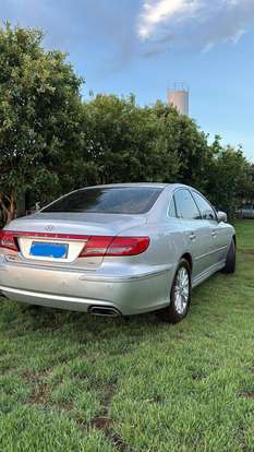 HYUNDAI-AZERA-2010