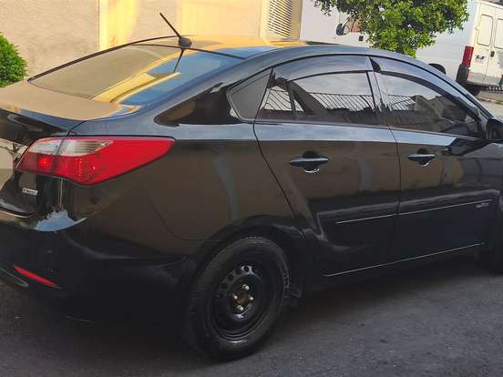 HYUNDAI-HB20S-1.0 COMFORT PLUS 12V FLEX 4P MANUAL HYUNDAI-HB20S-2013