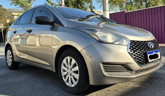 HYUNDAI HB20S 1.0 UNIQUE 12V FLEX 4P MANUAL