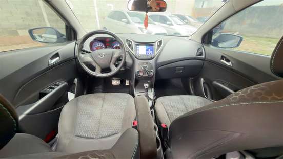 HYUNDAI-HB20X-2018