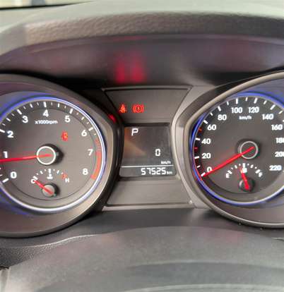 HYUNDAI-HB20X-2018