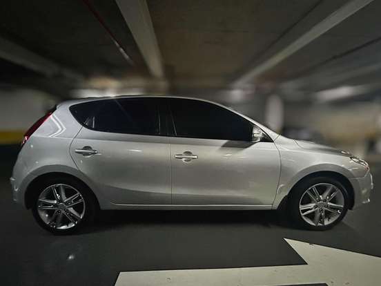 HYUNDAI-I30-2011