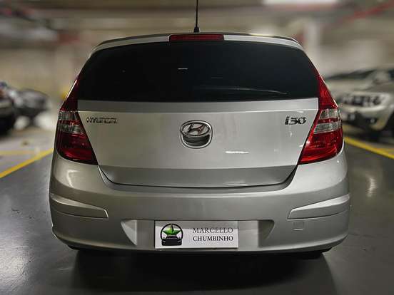 HYUNDAI-I30-2.0 MPFI GLS 16V GASOLINA 4P AUTOMÁTICO HYUNDAI-I30-2011