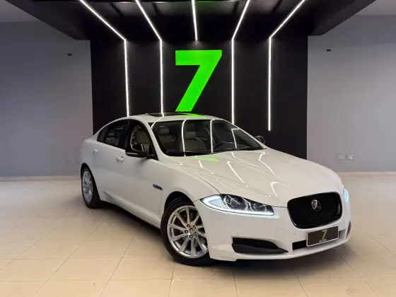 JAGUAR XF 2.0 PREMIUM LUXURY TURBOCHARGED GASOLINA 4P AUTOMÁTICO
