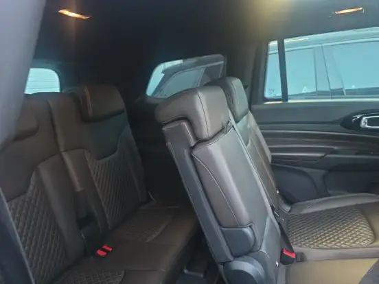 JEEP-COMMANDER-2022