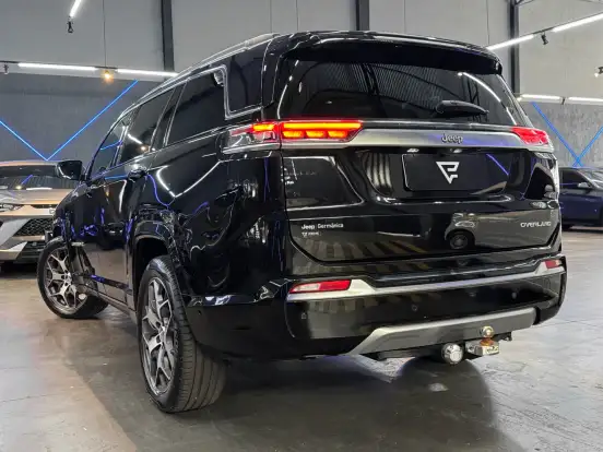 JEEP-COMMANDER-2023
