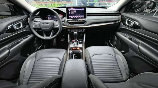 JEEP-COMMANDER-2022